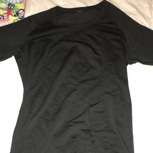 Lululemon SwiftlyTech Longsleeve w/thumb holes sz8